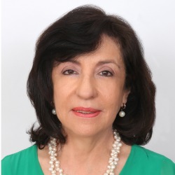 Beatriz Perez Perazzo